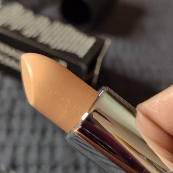 Farmasi make up combo - Picture 3 of 12